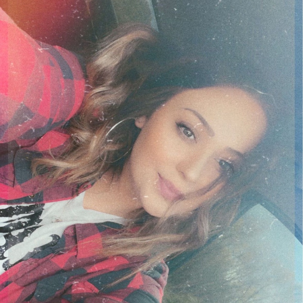 Meet your Posher, Natasha